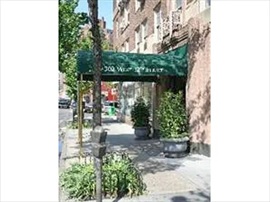 Rented by Corcoran | media 7