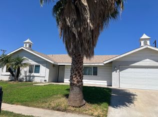 858 E Mariposa Dr, Rialto, CA 92376