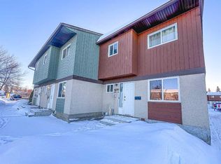 7812 N Cedarwood Park, Grande Prairie, AB T8V4R8