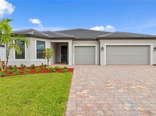 17043 Bishop Blvd, Alva, FL 33920