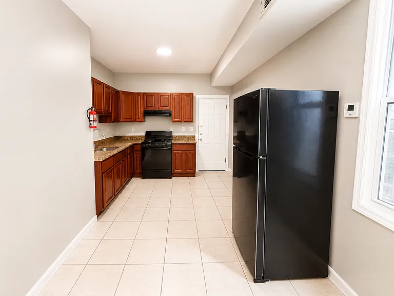 110 Chadwick Ave #2 — Photo 9
