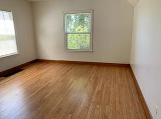 1305 E Broomfield Rd, Mount Pleasant, MI 48858