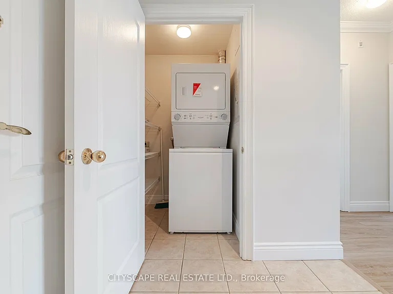 3351 Cawthra Rd #321 — Photo 24