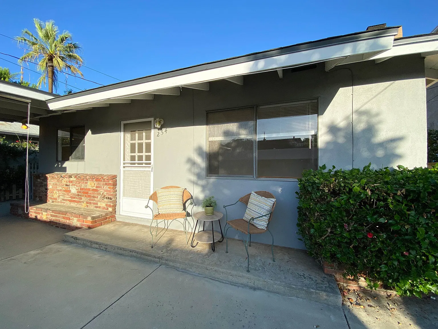 3 bed, 1.5 bath, $3,295 — Photo 3