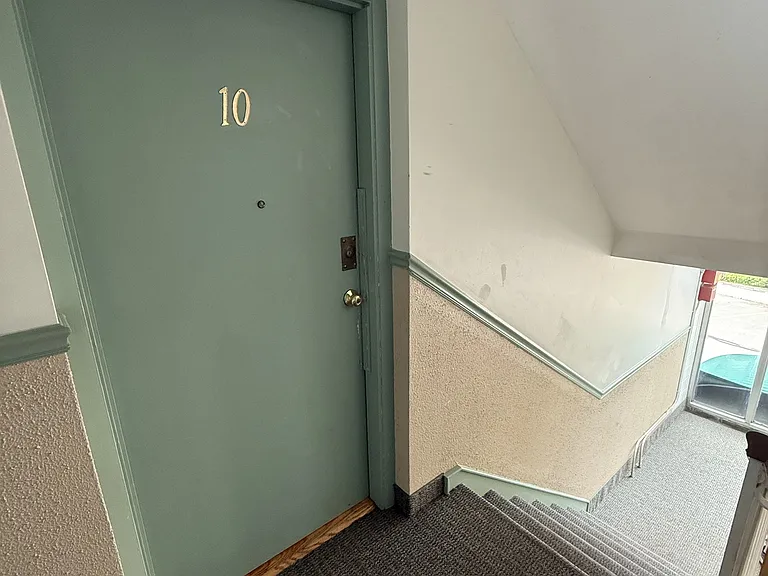 11 Commonwealth Ct #10 — Photo 8