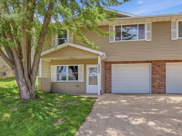 3061 Stellar Eagle Dr, Dubuque, IA 52001