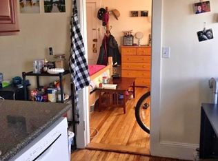 384 Washington St #2B, Boston, MA 02108