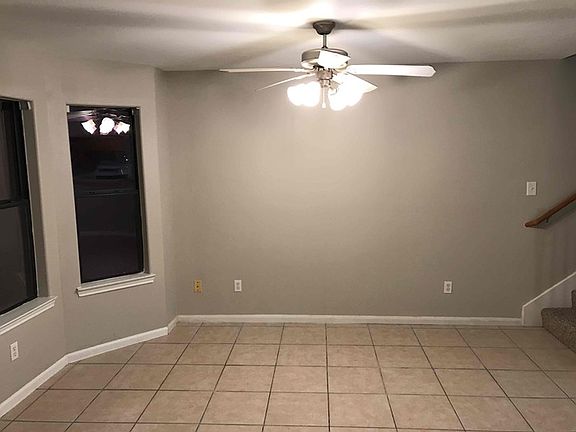 2nd image of 3011 La Estancia Ln