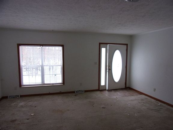3rd image of 10320 W Pinedale St