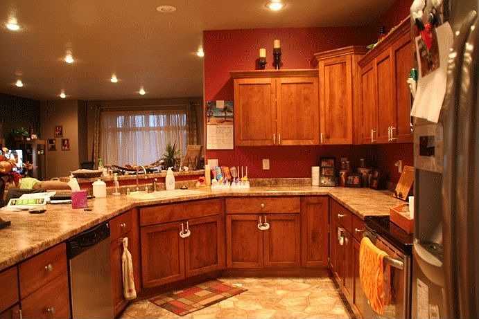 2nd image of 1723 Willow St