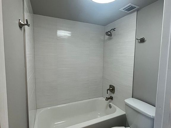 5th image of 752 Executive Center Dr #211-11-211