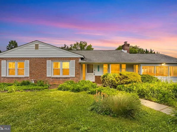 6831 Ridge Rd, Marriottsville, MD 21104
