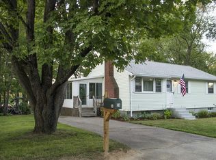 34 Westdale Rd, Holbrook, MA 02343