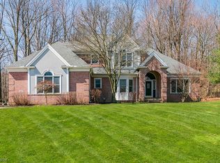 36175 Fawn Hill Pl, Willoughby, OH 44094