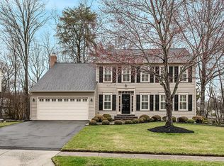 15334 Jordans Journey Dr, Centreville, VA 20120