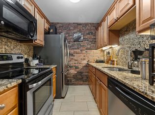 19 Wiget St APT 101, Boston, MA 02113