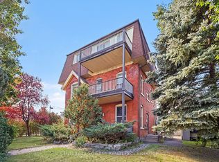 190 Bayswater Ave W #3, Ottawa, ON K1Y 4N4
