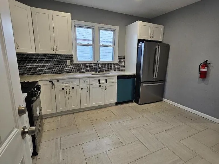 228 W End Ave — Photo 19