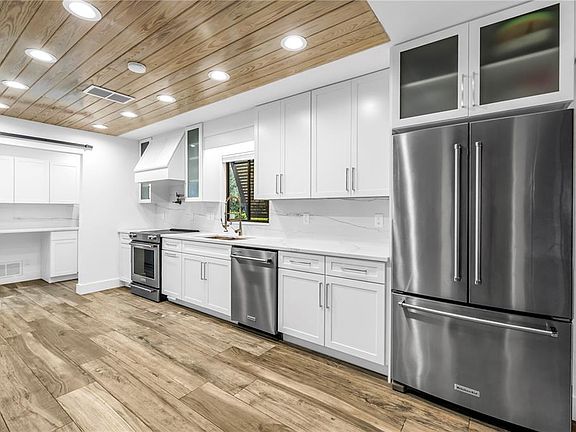 5th image of 4605 Stone Ridge Trl