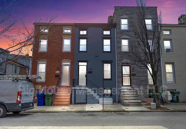 1105 W Lombard St — Photo 33