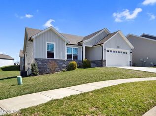 10905 Hidden Trail Ct, Louisville, KY 40229