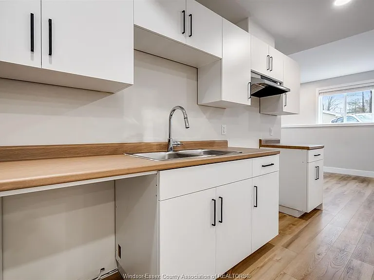 21293 Harbour Rd #2 — Photo 6
