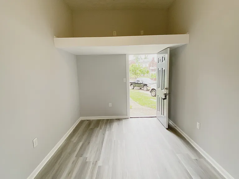 1536 Douglas St NE — Photo 28