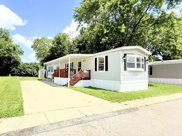 1904 Kropf Dr, Dayton, OH 45424