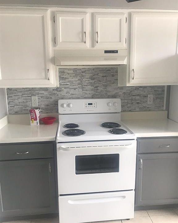 1st image of 3900 Woodchase Dr APT 124