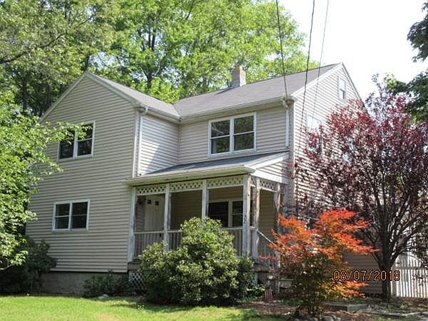 1st image of 22 Oakwood Ave