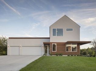 22607 W 62nd St, Shawnee, KS 66226