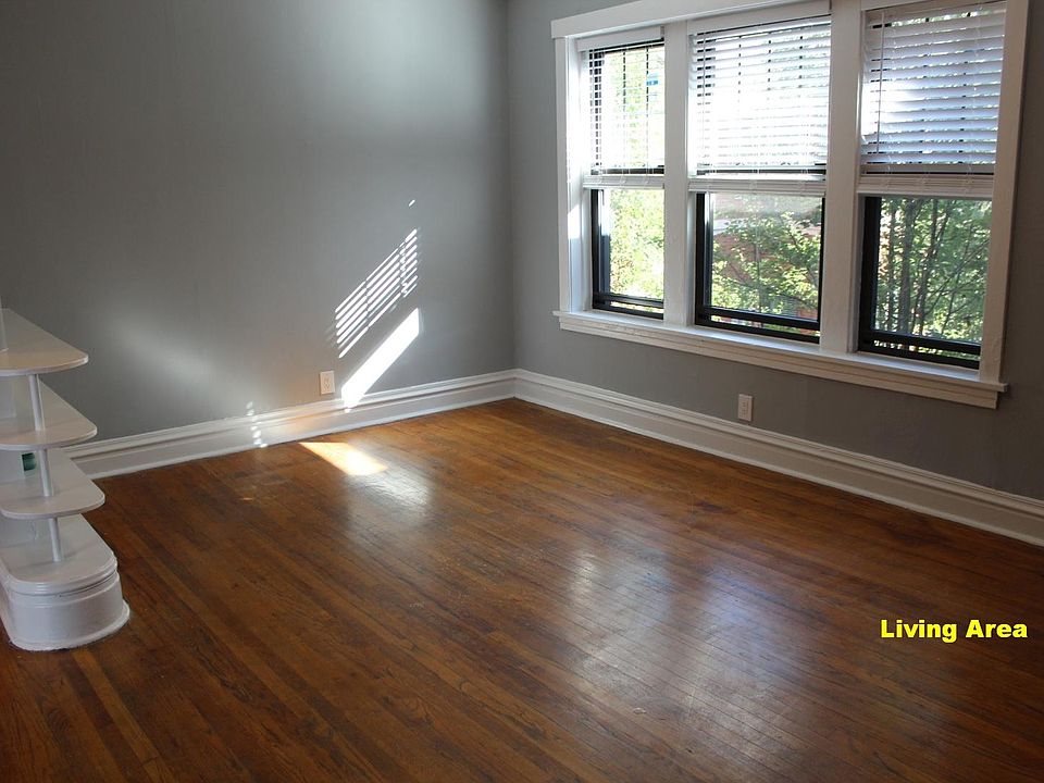 1st image of 5026 N Winthrop Ave APT 2S