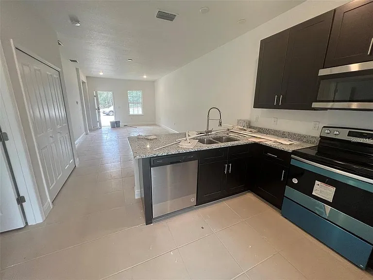 16170 SW 33rd Avenue Rd — Photo 7