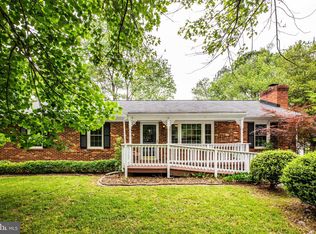 809 Payton Dr, Fredericksburg, VA 22405