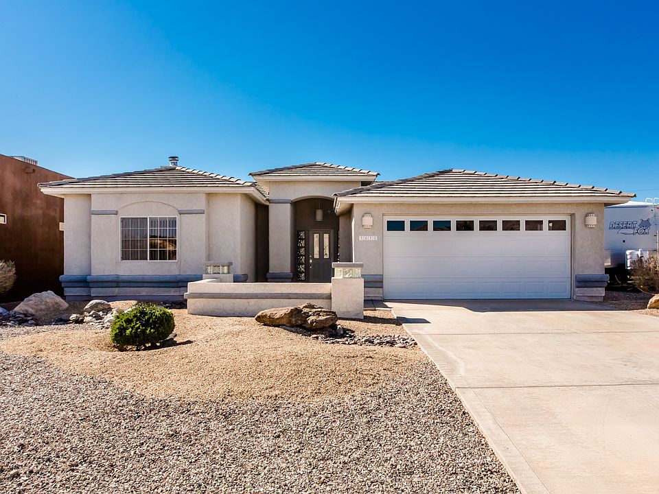 2nd image of 3035 Iroquois Dr