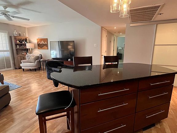 Soft close drawers and built in outlets on island