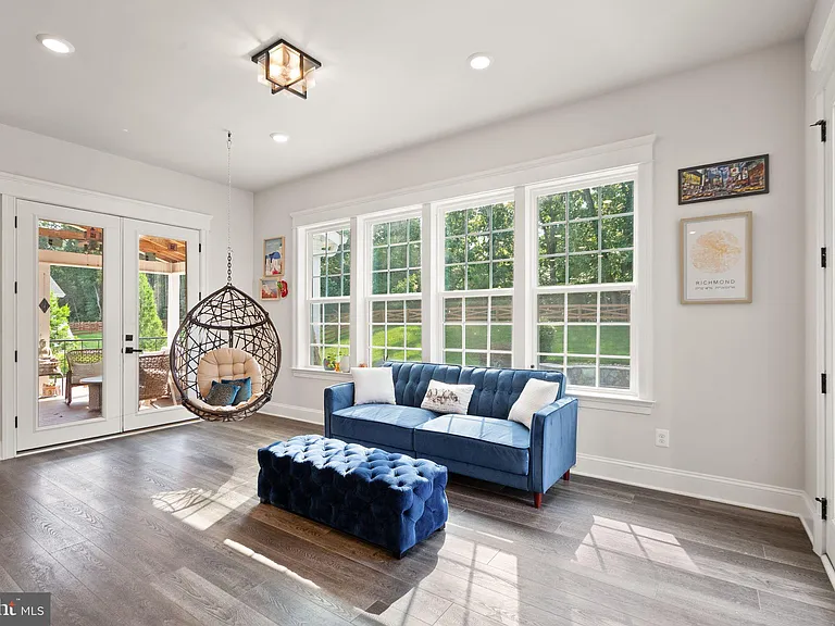 23297 Hastings Ridge Ct — Photo 16