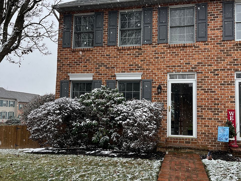 Front of townhouse