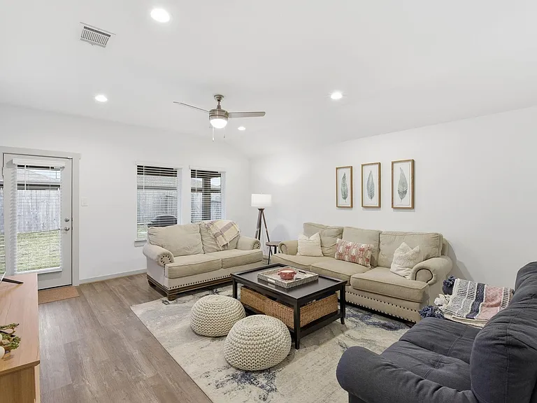 19035 Denstone Cliff Way — Photo 17