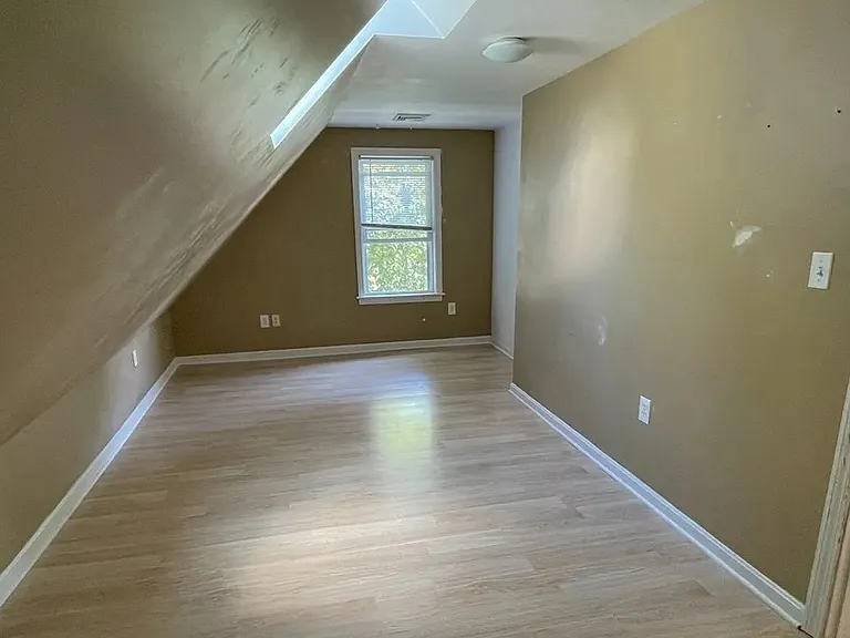 204 Fayette St #204 — Photo 6