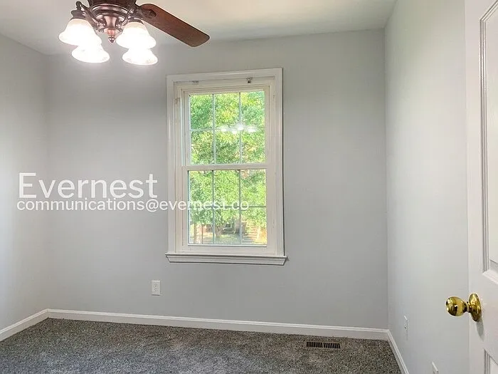 11162 Soldiers Ct — Photo 17