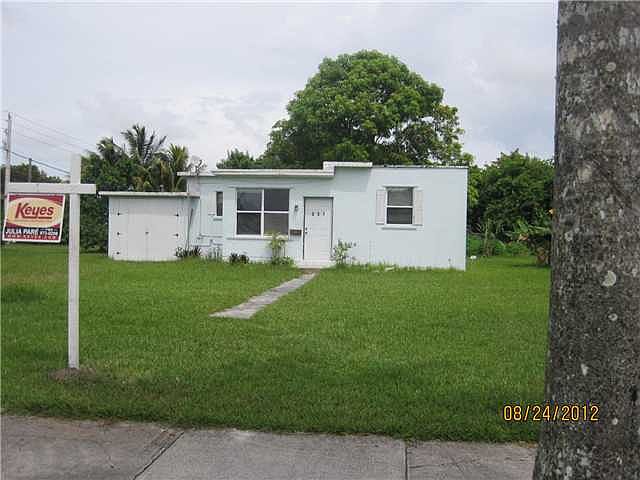1st image of 237 NW 5th Ave