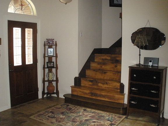4th image of 243 Plum Cir