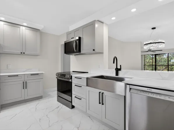 1862 Hammock Boulevard #416, Coconut Creek, FL 33063
