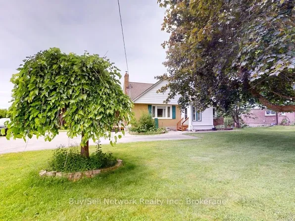 962 Ward St, Selwyn, ON K0L 1H0