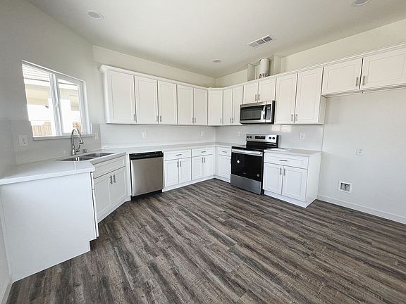 3rd image of 9000 Owl Canyon Ln #A