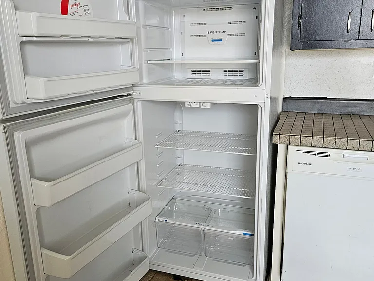 102 E Avenue A #7 — Photo 7