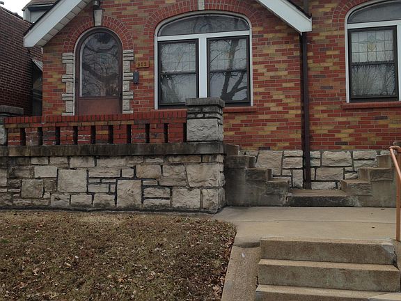 2nd image of 952 Bates St