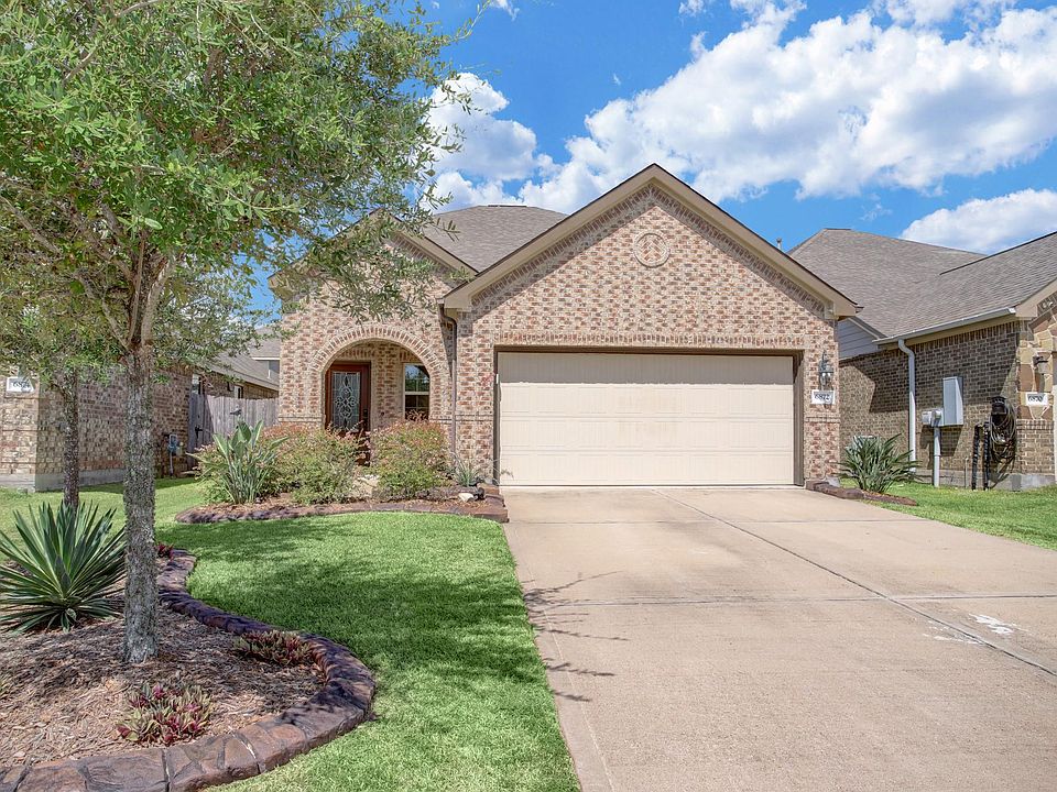 1st image of 6872 Catalpa Bluff Ln