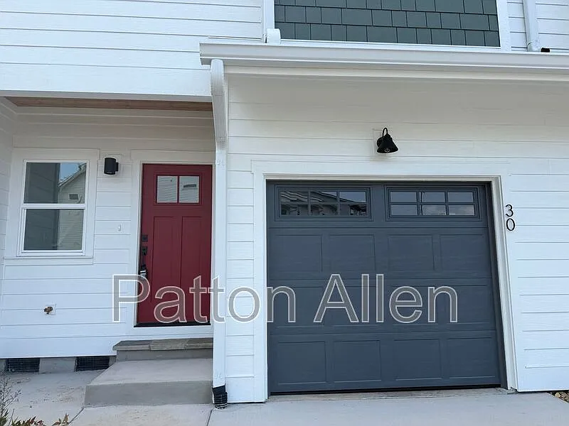 30 Brice St
